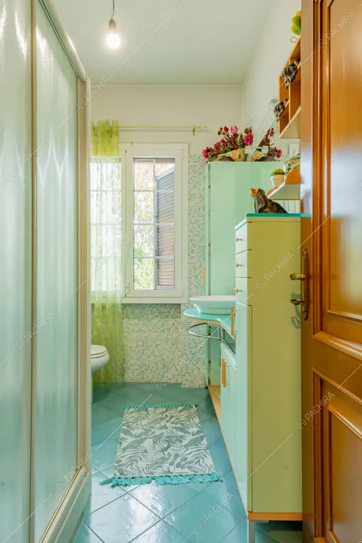 Bagno della villa Ararat, location in stile classico a Milano
