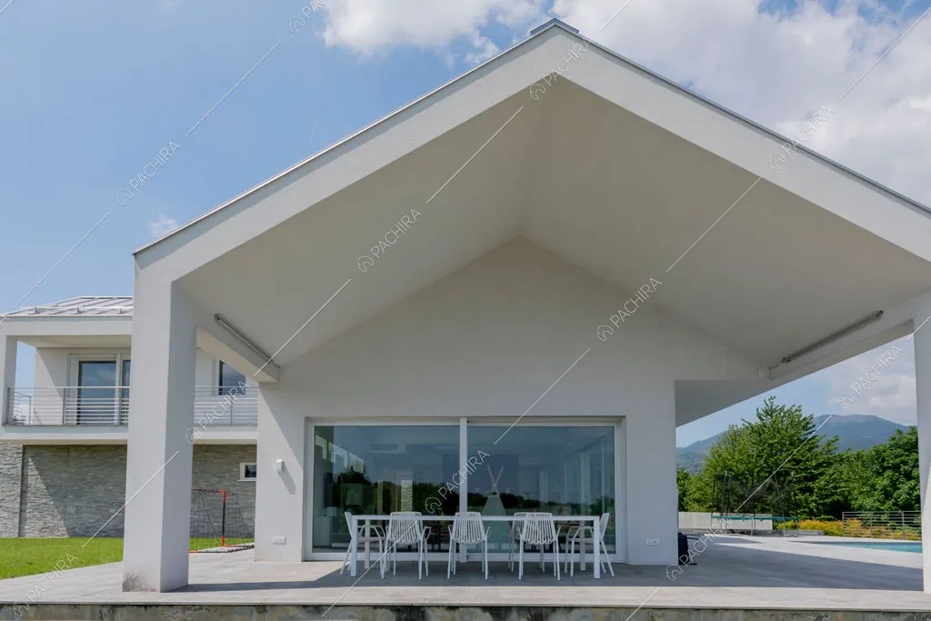 Veranda della villa Coral, location in stile contemporaneo a Como
