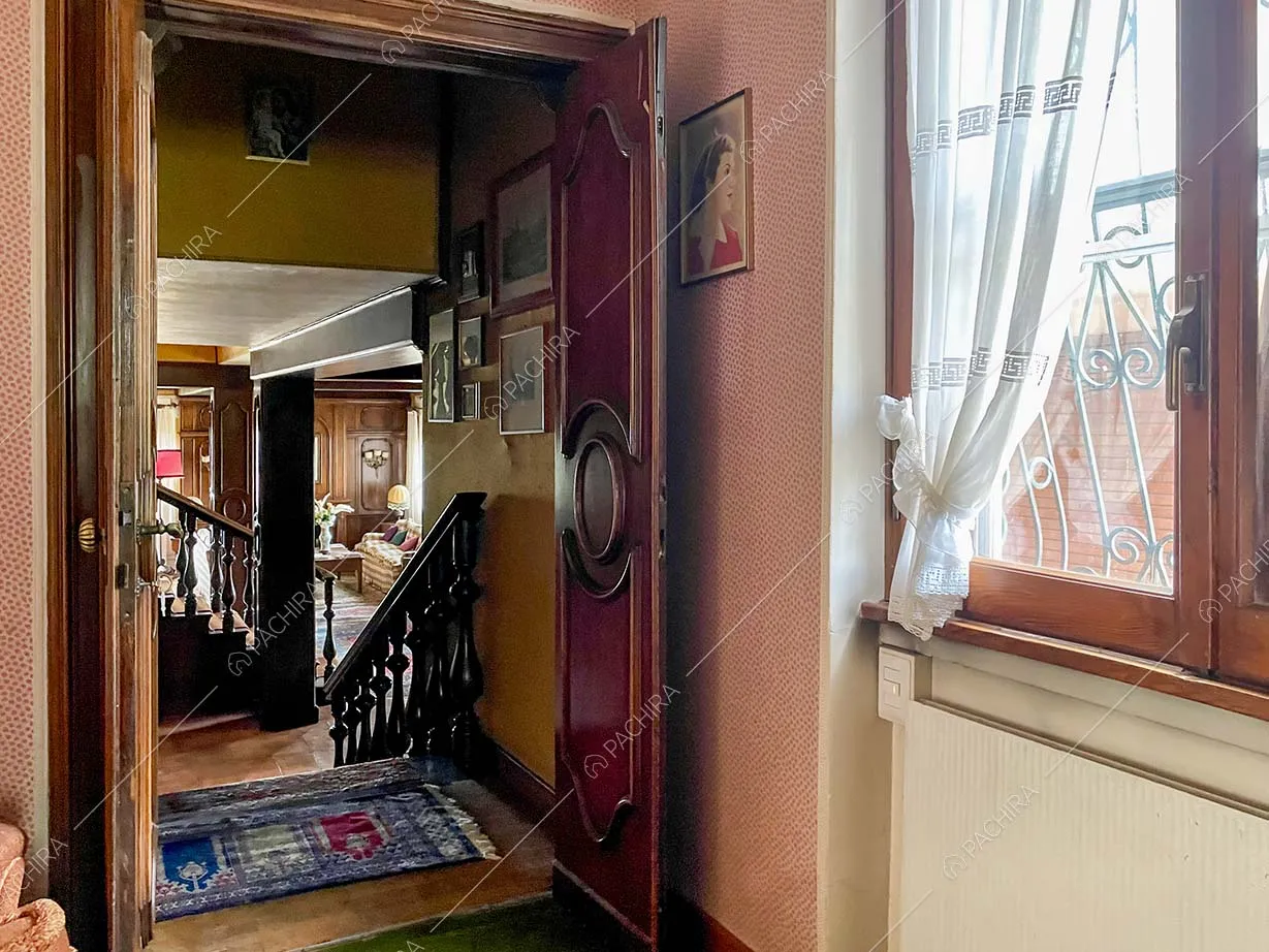 Corridoio della villa Apatite, location in stile classico a Roma