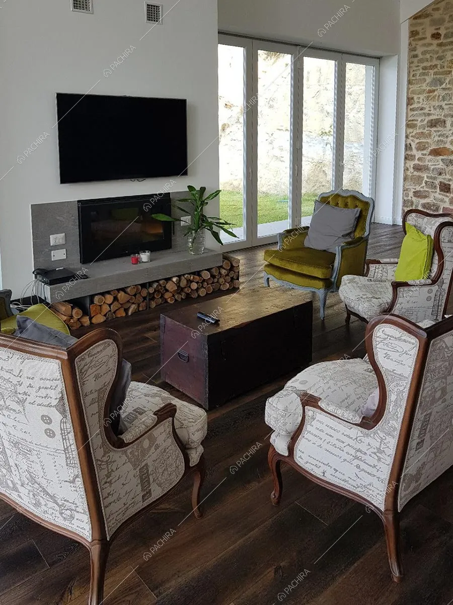 Salotto della villa Baffin, location in stile moderno ad Alessandria