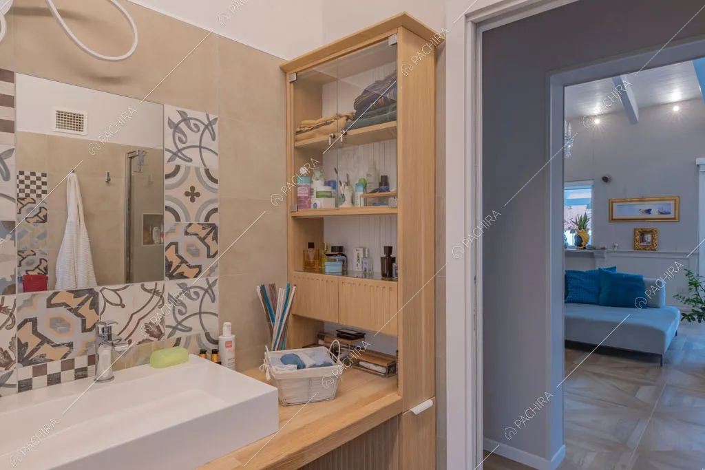 Bagno della villa Colchito, location in stile contemporaneo a Roma