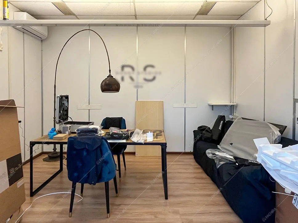 Ufficio del teatro di posa Erebus, location in stile contemporaneo a Roma