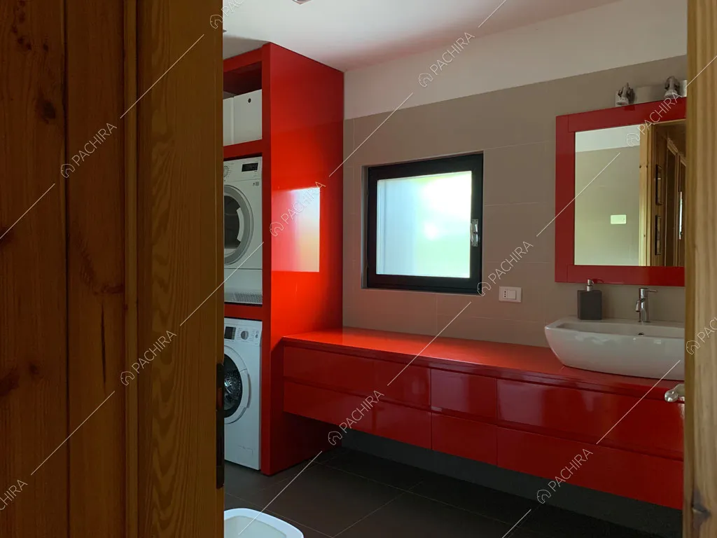 Bagno dello chalet Bulbine, location in stile moderno a Belluno
