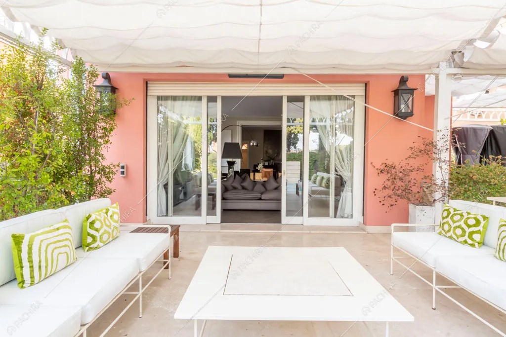 Veranda della villa Espero, location in stile contemporaneo a Roma