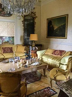 Salotto della dimora storica Irtis, location in stile classico a La Spezia