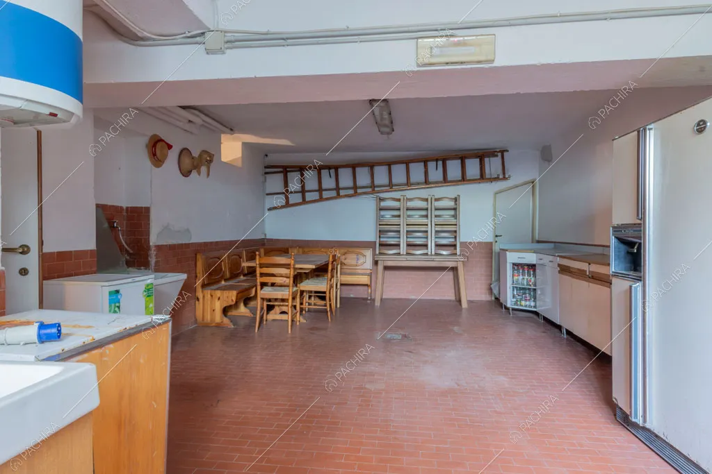 Zona living della dimora storica Logan, location in stile classico a Roma