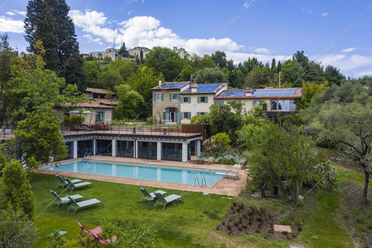 Villa veneta con piscina, terrazza e giardino