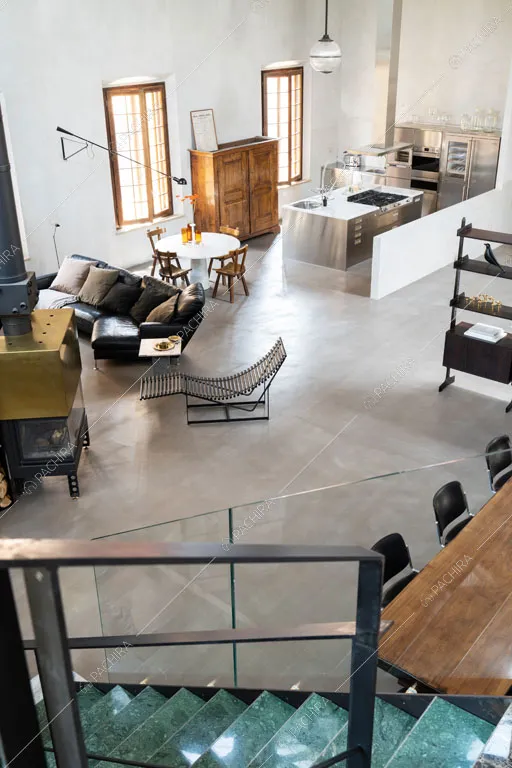Open space del loft Reno, location in stile contemporaneo a Reggio Emilia