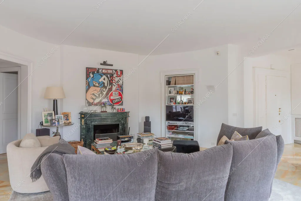 Zona living dell'appartamento Mizuna, location in stile contemporaneo a Roma