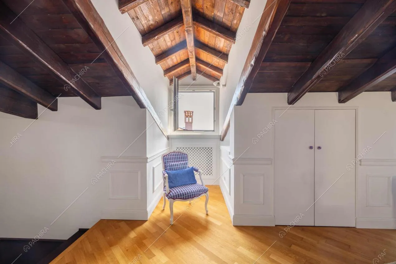 Sala dell'appartamento Amazon, location in stile moderno a Novara