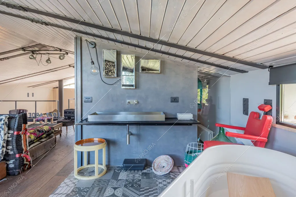 Bagno della location Seine, loft in stile industriale a Roma