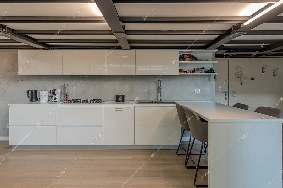 Cucina del loft Vanadio, location in stile moderno a Milano