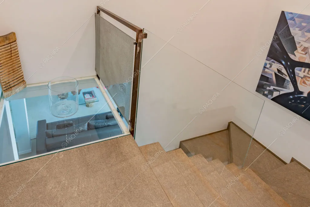 Scale della villa Darling, location in stile contemporaneo a Monza