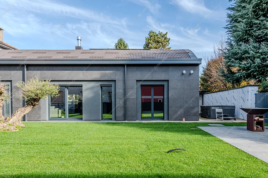 Giardino della villa Norte, location in stile moderno a Monza