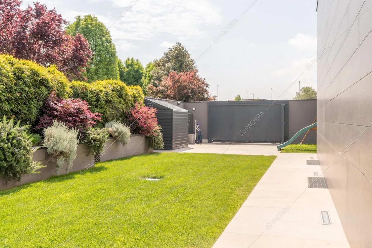 Curatissimo giardino della villa