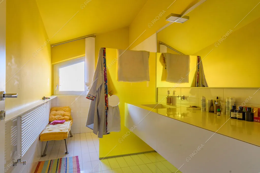 Bagno del loft Inula, location in stile contemporaneo a Varese