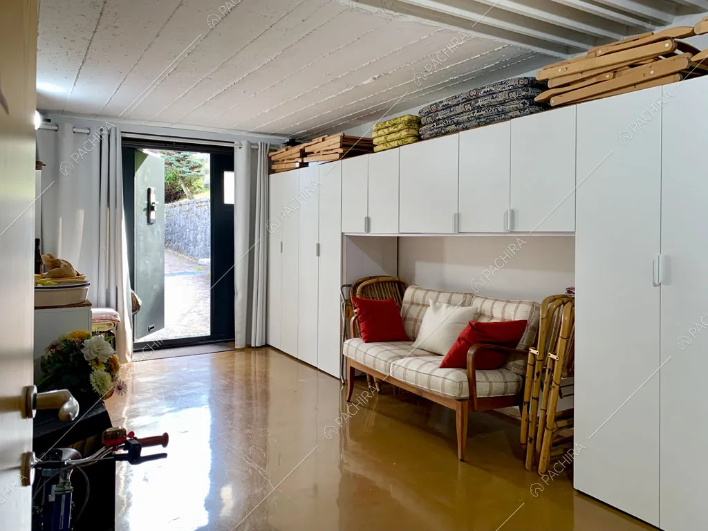 Cabina armadio dello chalet Bulbine, location in stile moderno a Belluno