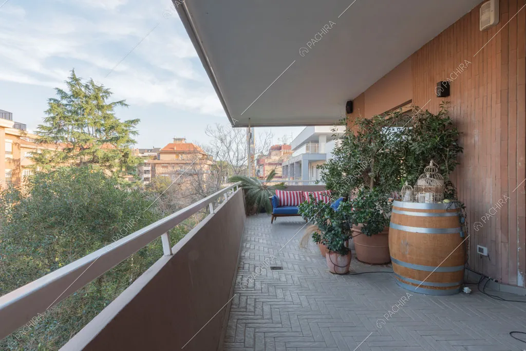 Terrazza dell'appartamento Molucche, location in stile contemporaneo a Roma