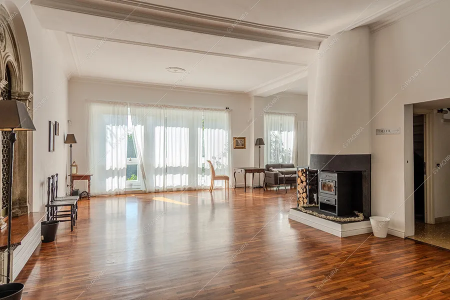 Sala della villa Rainier, location in stile liberty a Milano