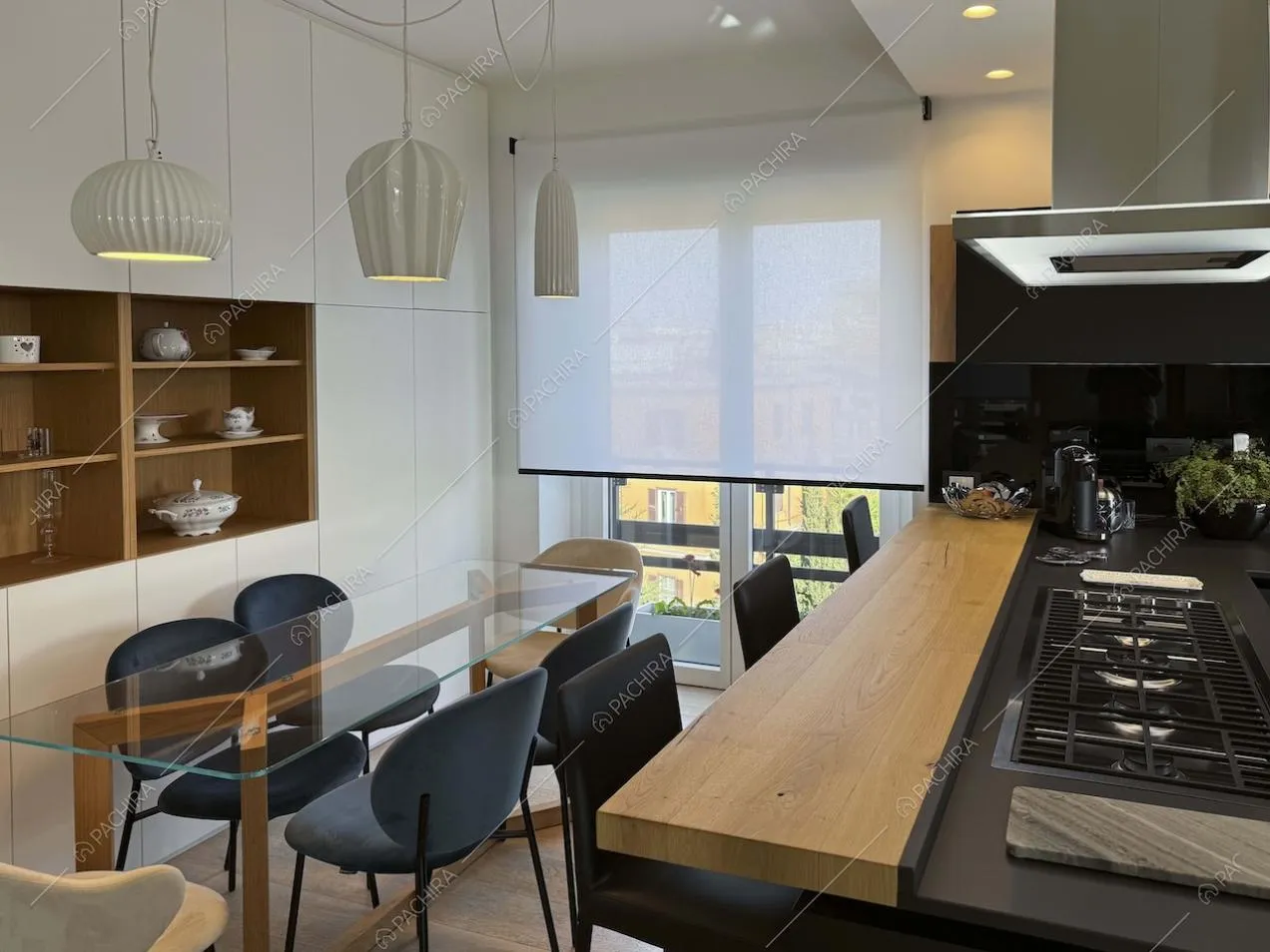 Cucina dell'appartamento Gesso, location in stile contemporaneo a Roma