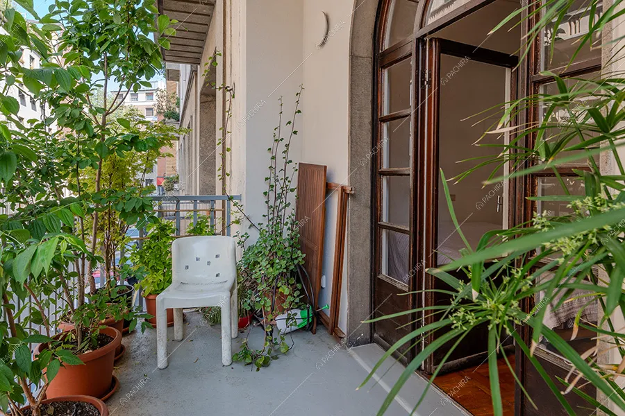 Terrazzo dell'appartamento moderno Coleo, location per shooting a Milano