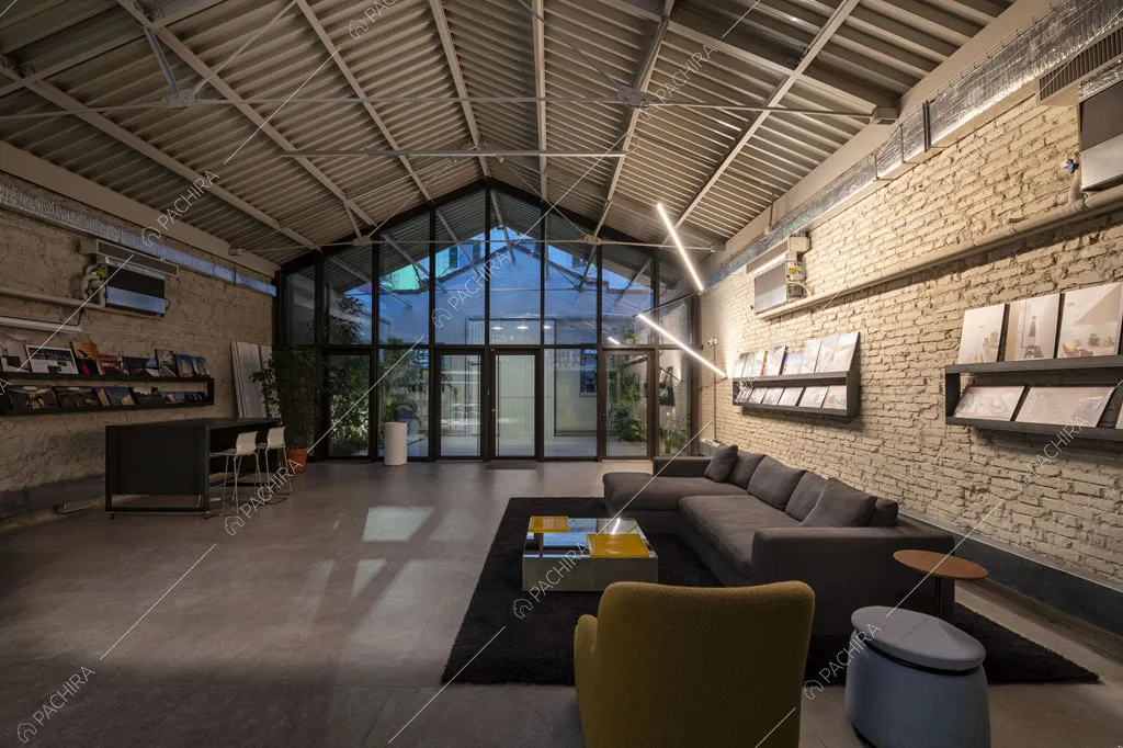 Sala dell'espositivo Ossa, location in stile moderno a Roma