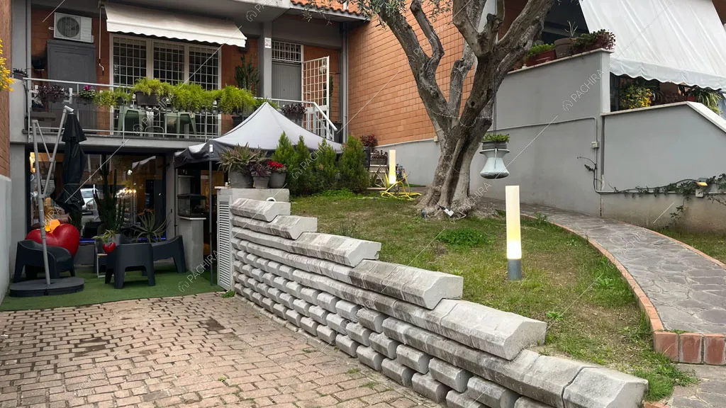 Esterni della villa Andesine, location in stile moderno a Roma