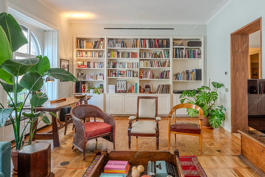 Salotto dell'appartamento moderno Coleo, location per shooting a Milano