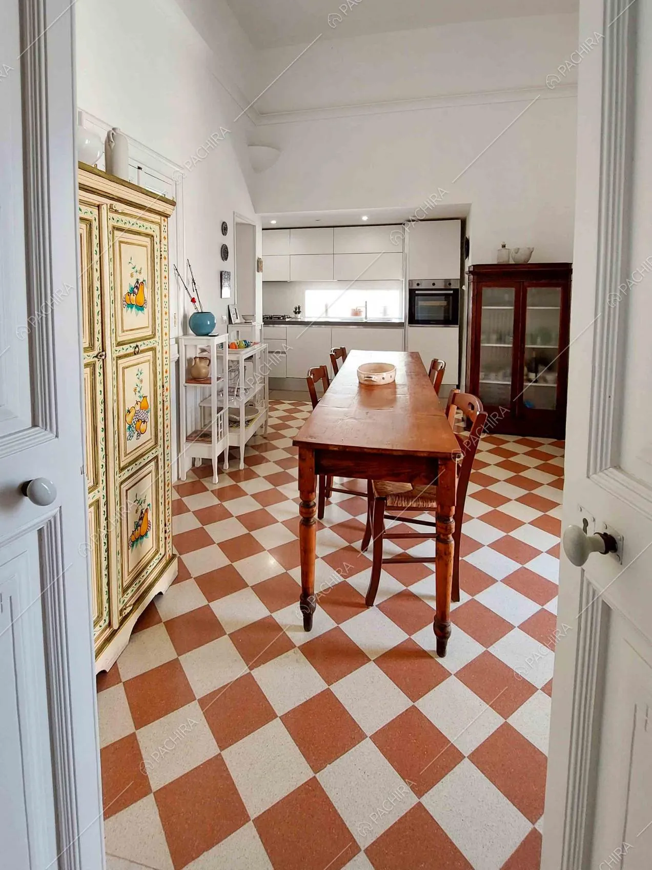 Cucina dell'appartamento Ebro, location in stile liberty a Lecce