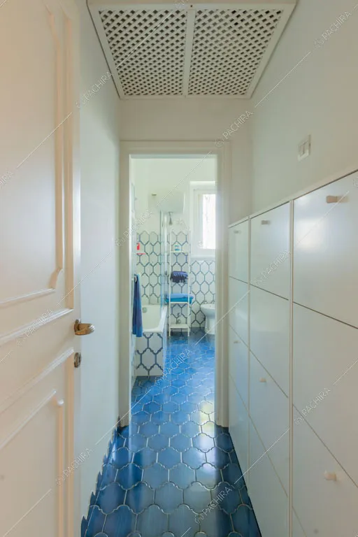 Bagno della dimora storica Logan, location in stile classico a Roma