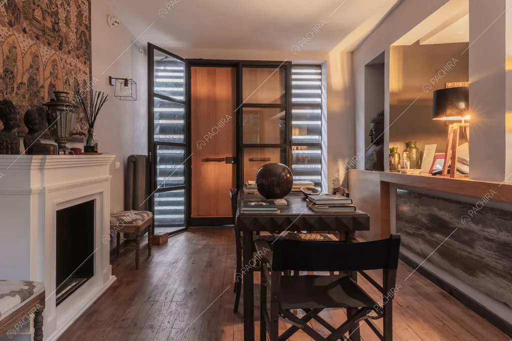 Sala da pranzo del loft Berillio, location in stile contemporaneo a Roma