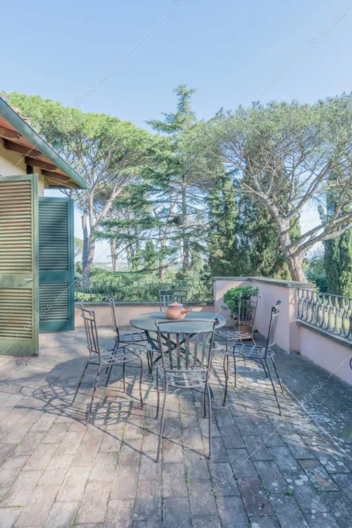 Terrazza della dimora storica Logan, location in stile classico a Roma