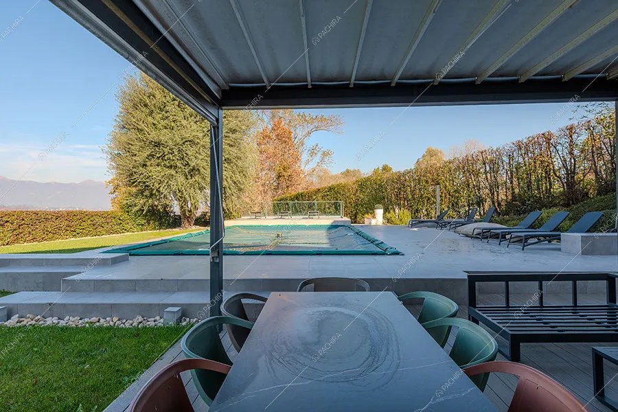 Giardino della villa Iride, location in stile moderno a Monza