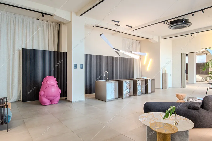 Cucina dell'espositivo Tipuana, location in stile contemporaneo a Milano