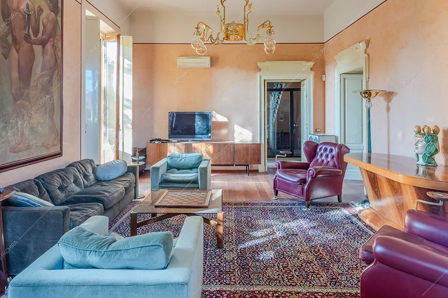 Salotto della villa Nitra, location in stile vintage a Milano