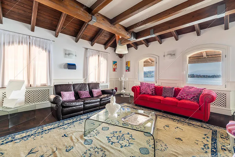Sala dell'appartamento Amazon, location in stile moderno a Novara
