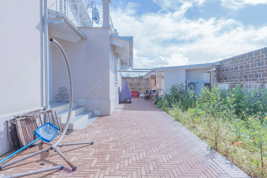 Giardino della villa Colchito, location in stile contemporaneo a Roma