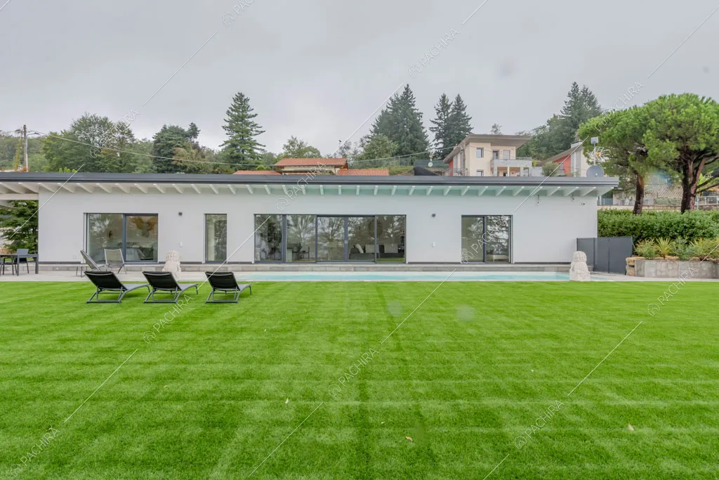 Giardino della villa Amazonite, location in stile contemporaneo a Varese