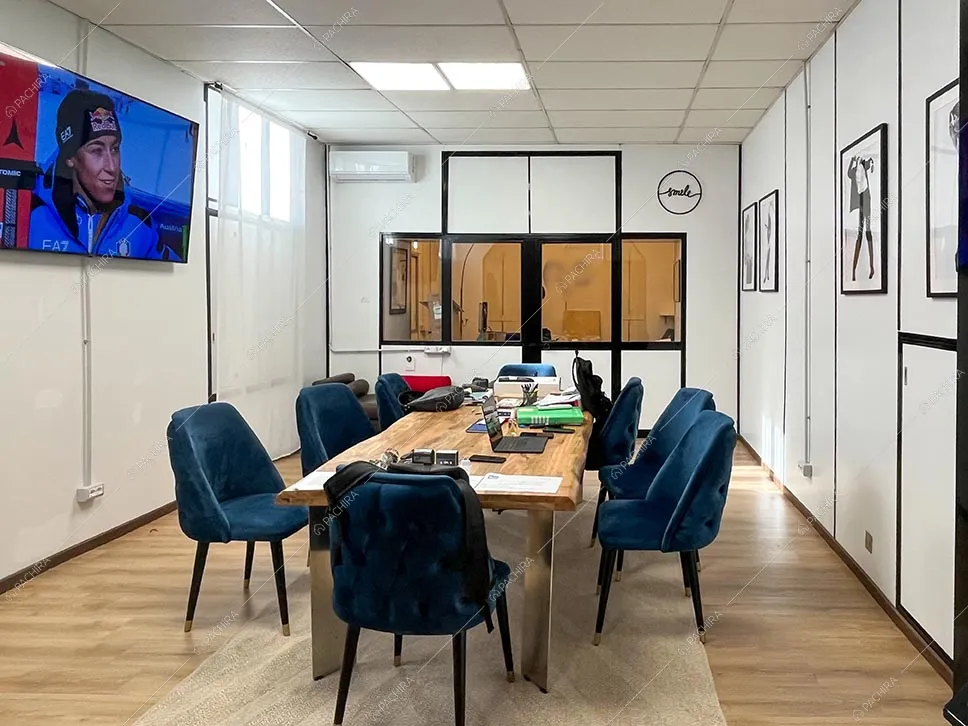 Ufficio del teatro di posa Erebus, location in stile contemporaneo a Roma