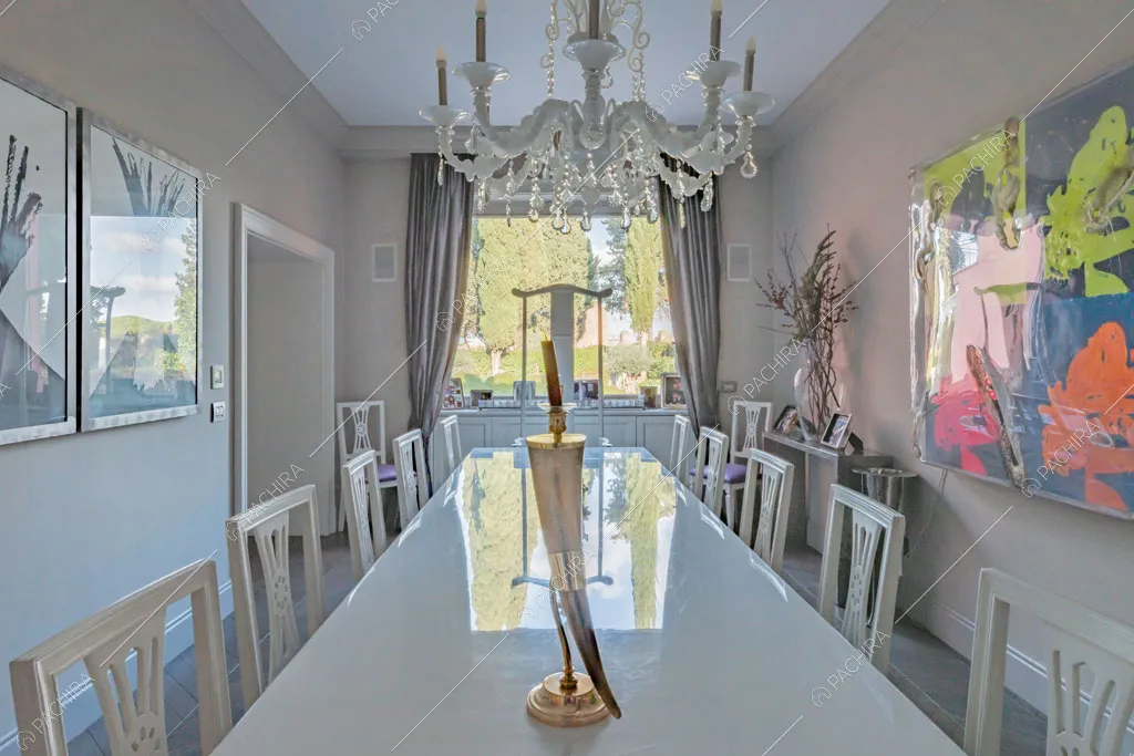 Sala da pranzo della villa Espero, location in stile contemporaneo a Roma