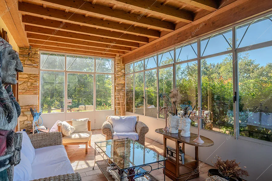 Veranda della villa Rhone, location in stile rustico a Lecco