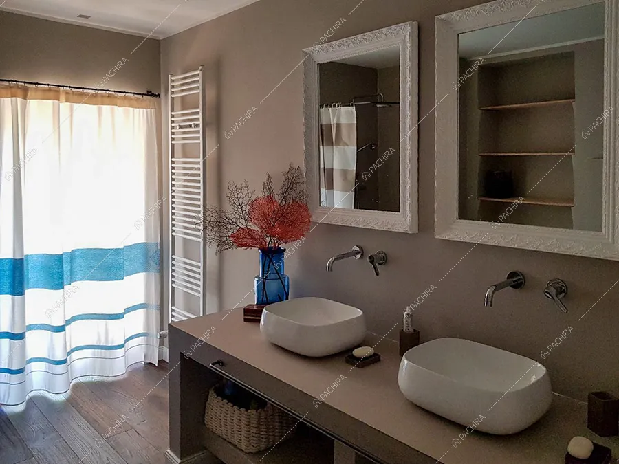 Bagno della villa Baffin, location in stile moderno ad Alessandria