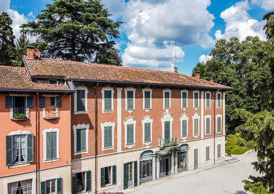 Esterni della dimora storica Cinabro, location in stile classico a Lecco