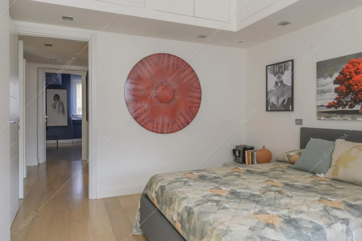 Camera da letto per ospiti con arredi di design