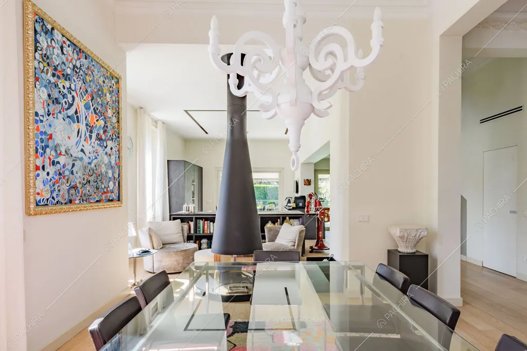 Sala da pranzo della villa Colorado, location in stile moderno a Varese