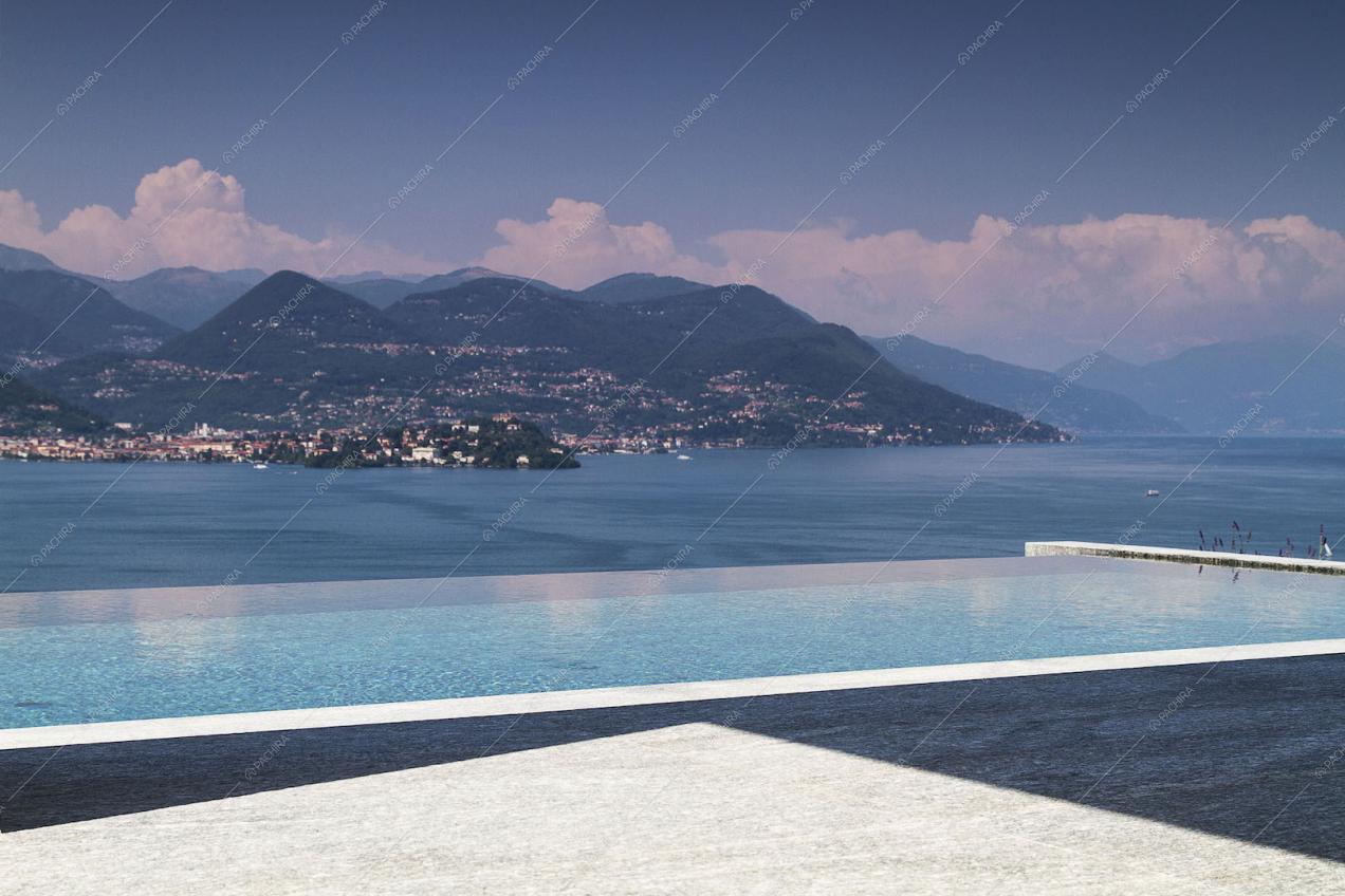 Piscina con vista panoramica
