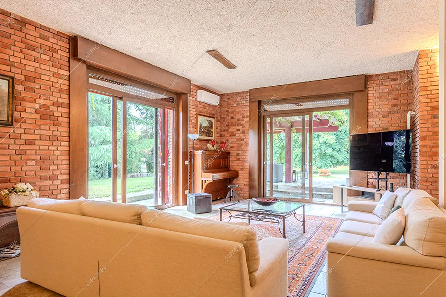Salotto della villa Adige, location in stile contemporaneo a Monza