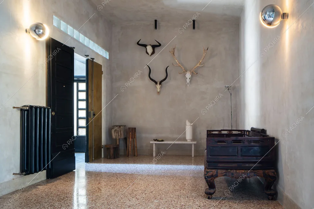 Atrio del loft Reno, location in stile contemporaneo a Reggio Emilia