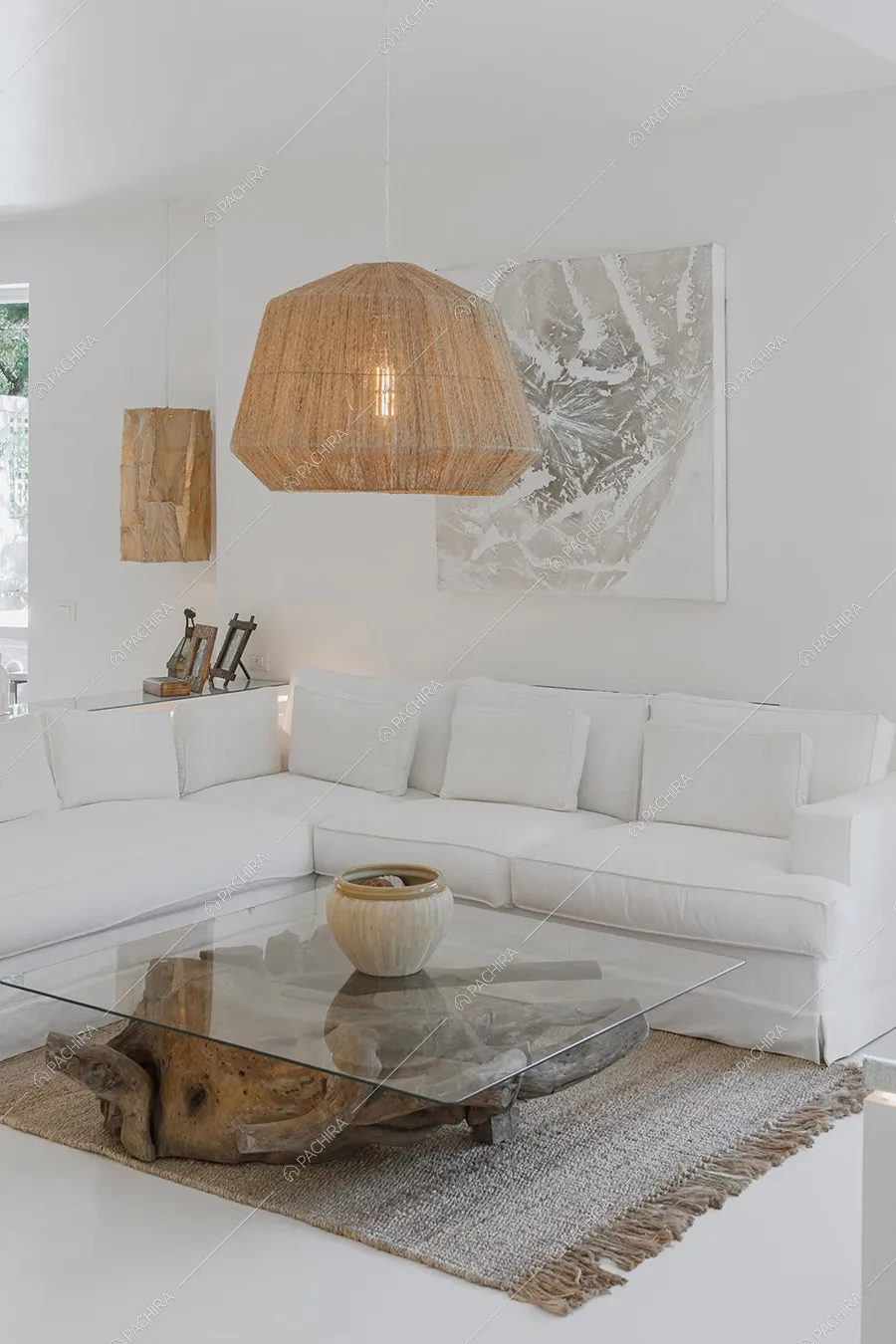 Salotto dell'appartamento Pansy, location moderna per shooting a Roma