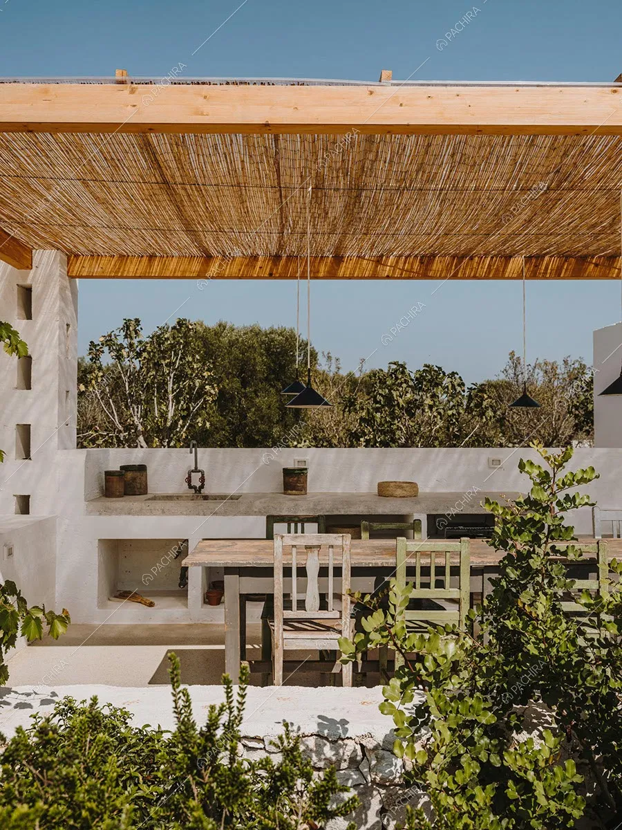 Veranda della villa Wahiba, location contemporanea per shooting a Brindisi